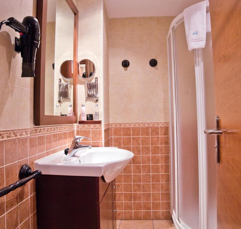 Apartamentos Casa Lavedan ตรามาคาสติลญา เด เตนา ห้อง รูปภาพ